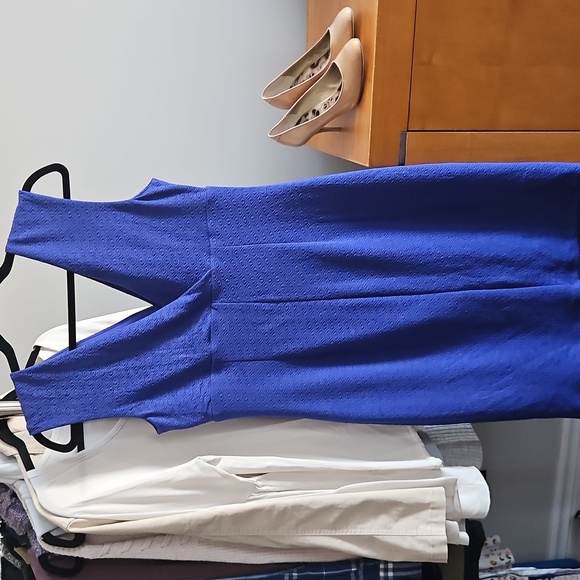 2/$20 NWT Cleo Petites - Elegant Blue Sleeveless Dress - Size 8 - Picture 4 of 6